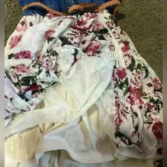 Girls Jean/floral dress with belt- size 8 - Picture 3 of 4